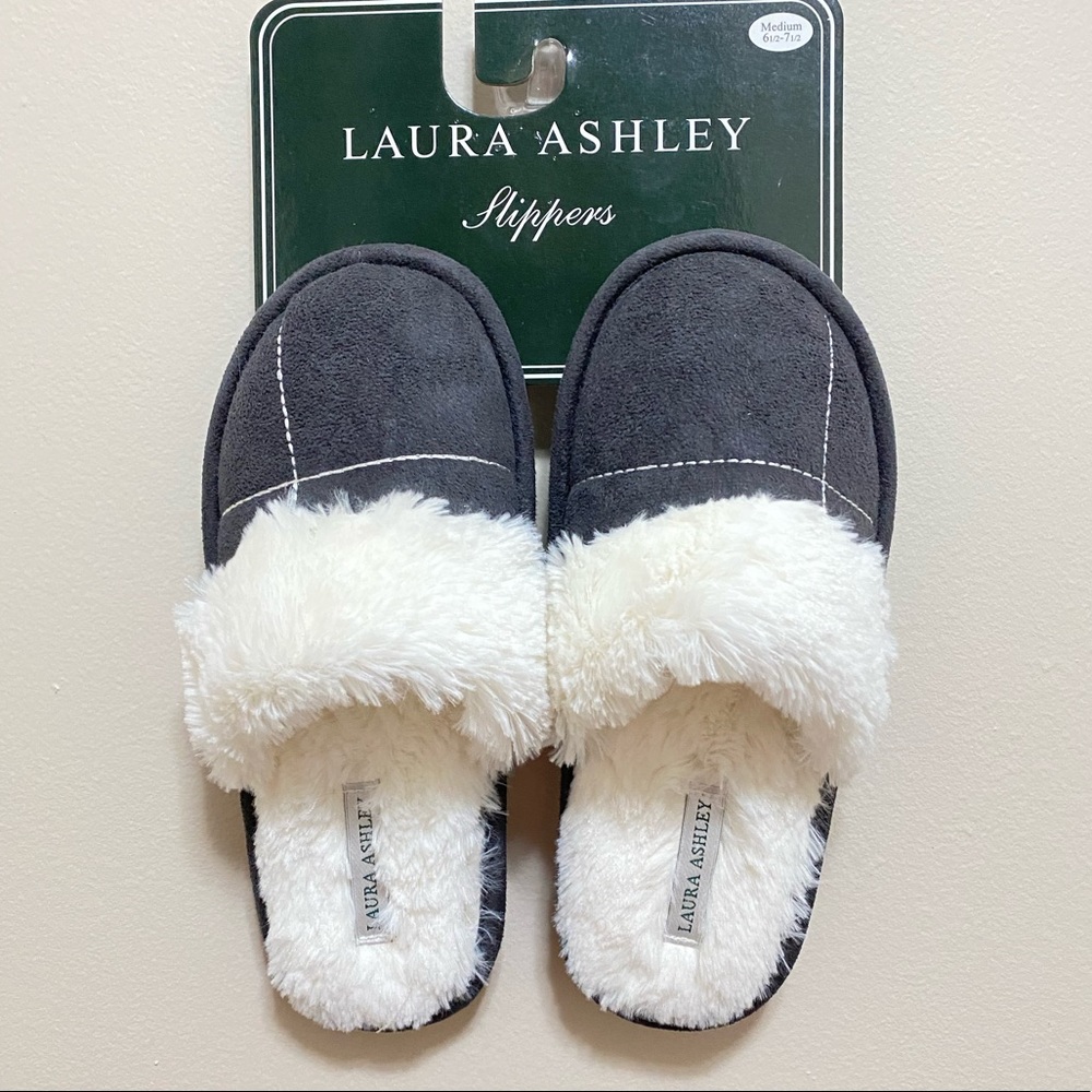 Laura Ashley womens gray/white slippers NWT